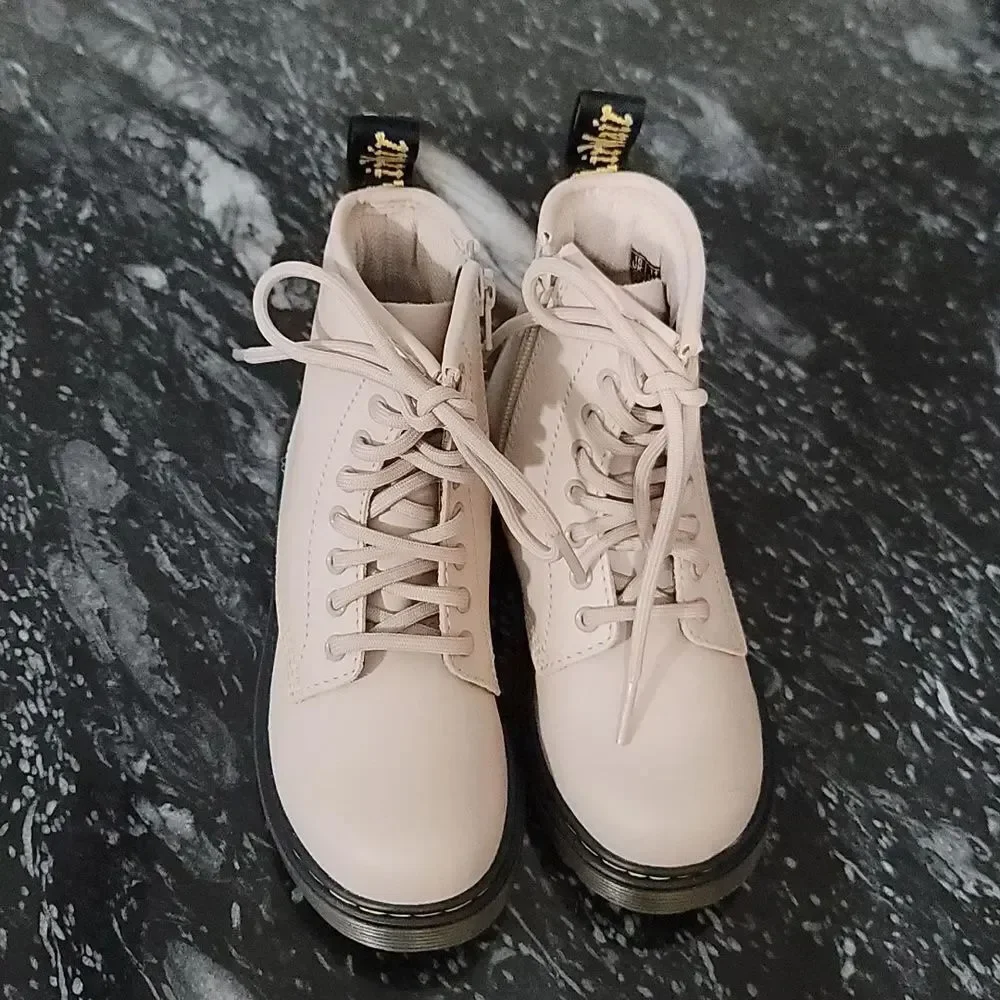 BRAND NEW DR. MARTENS LEATHER KIDS BOOT